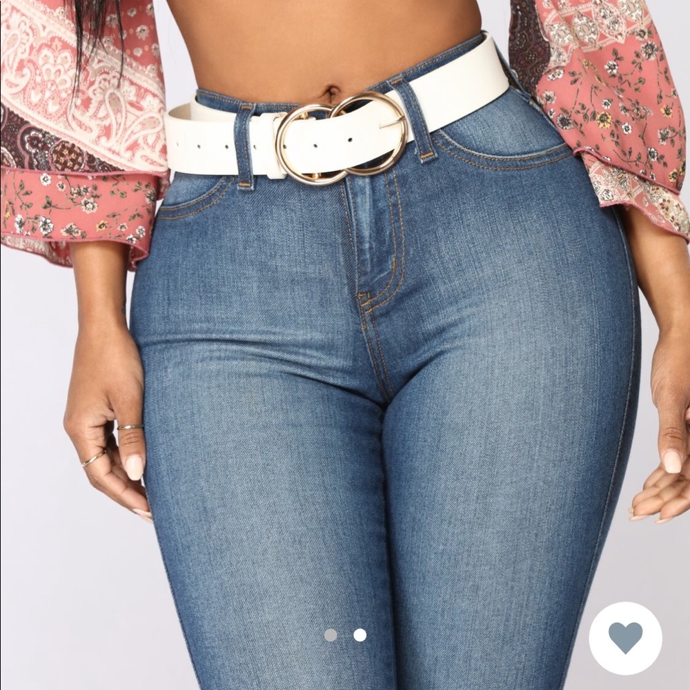 White belt with gold rings